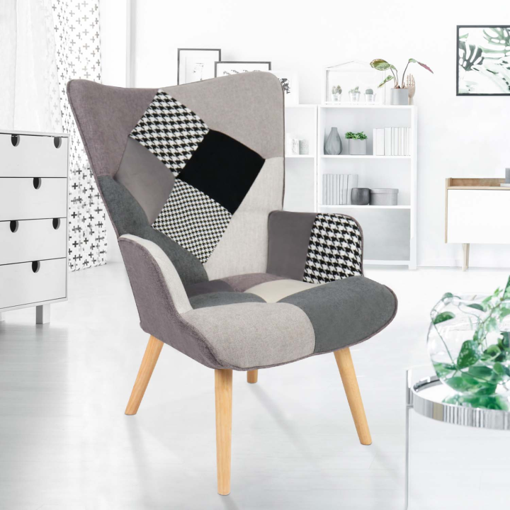 Fauteuil scandinave IVAR en tissu patchwork noir, gris et blanc